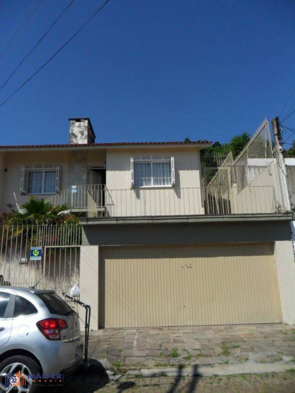Casa para Venda - 348m², 3 dormitórios, sendo 1 suites, 2 vagas - Medianeira
