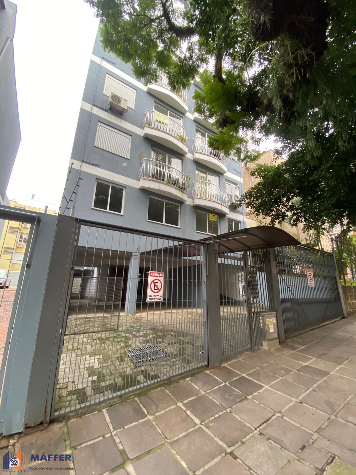 Apartamento 1 dormitório com vaga e elevador no Petrópolis