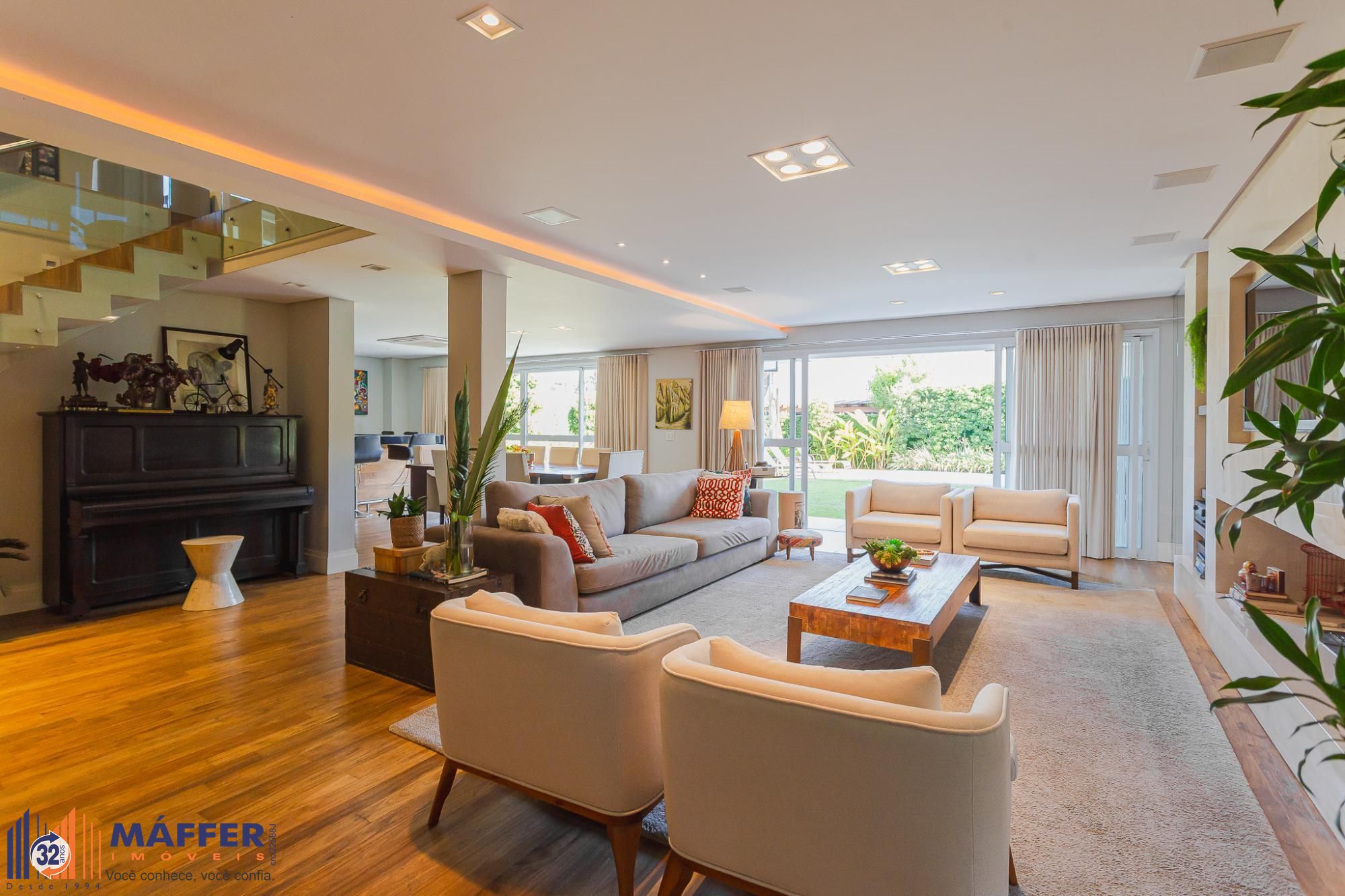 Casa de Condomínio, 4 suítes, à venda, 311 m², Lomba do Pinheiro - Porto Alegre — foto 2