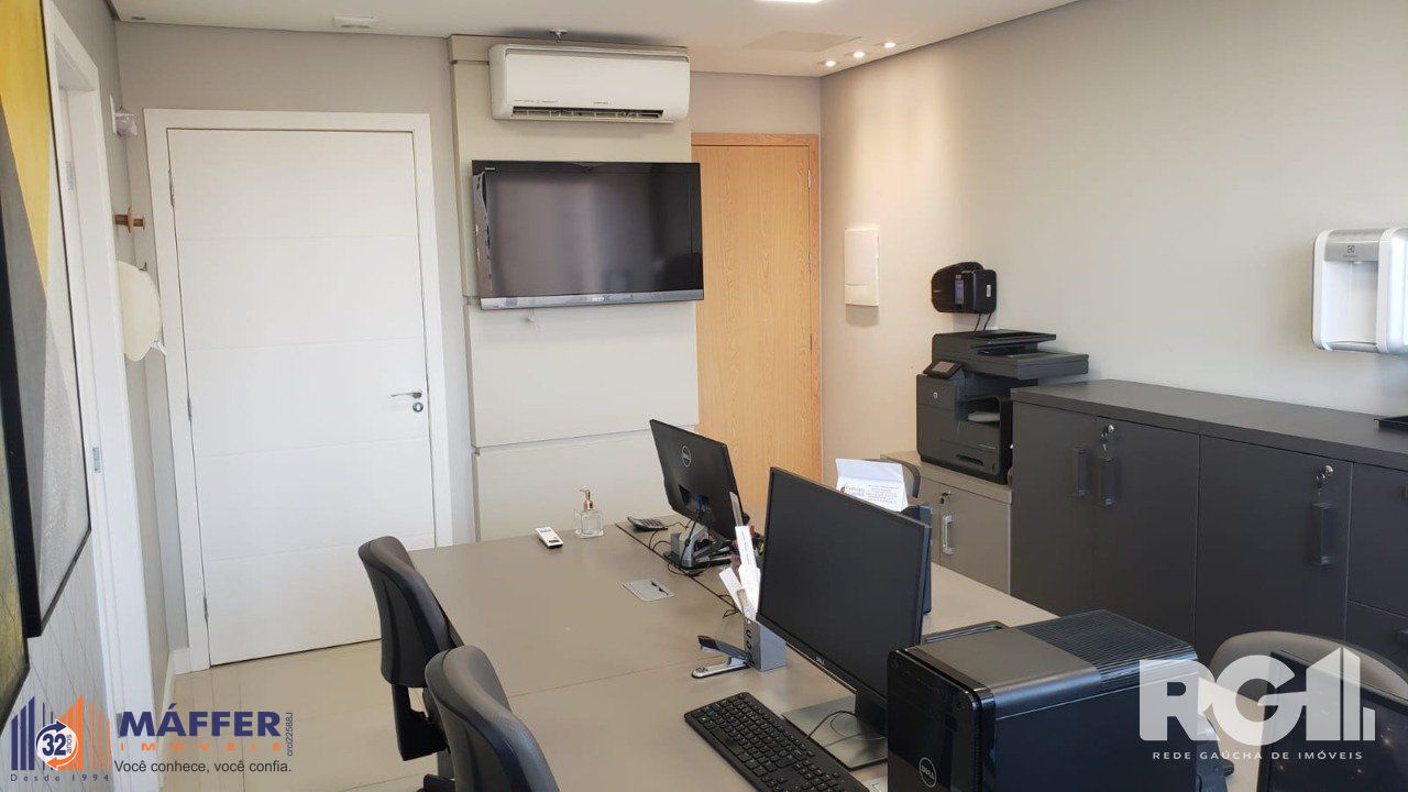 SALA COMERCIAL NA AV. GETÚLIO VARGAS.