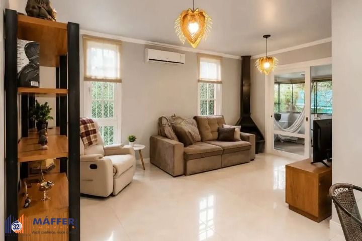 Apartamento a venda, 2 quartos, com lareira e churrasqueira no bairro Mont Serrat
