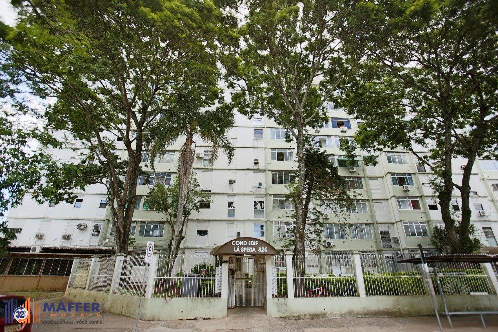 Apartamento a venda, 2 quartos, financiável no bairro Humaitá, Porto Alegre.