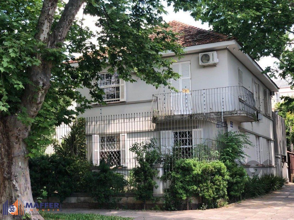 Sobrado 6 quartos à venda, 257m², São Geraldo - Porto Alegre