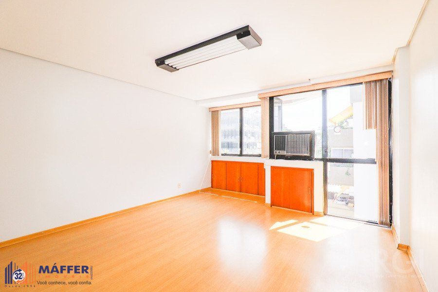 Sala Comercial, à venda, 37 m², Moinhos de Vento - Porto Alegre — foto 2