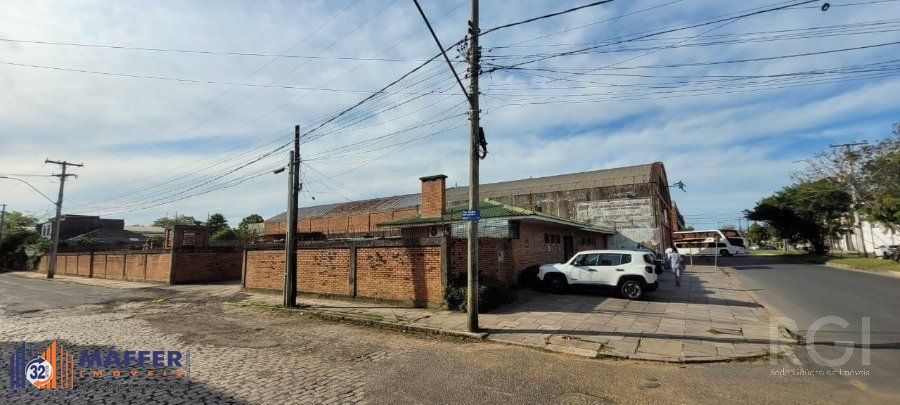 Venda TERRENO COM 1837 m² com depósito tipo pavilhão com 324m² de escritórios no Bairro Navegantes   - De esquina