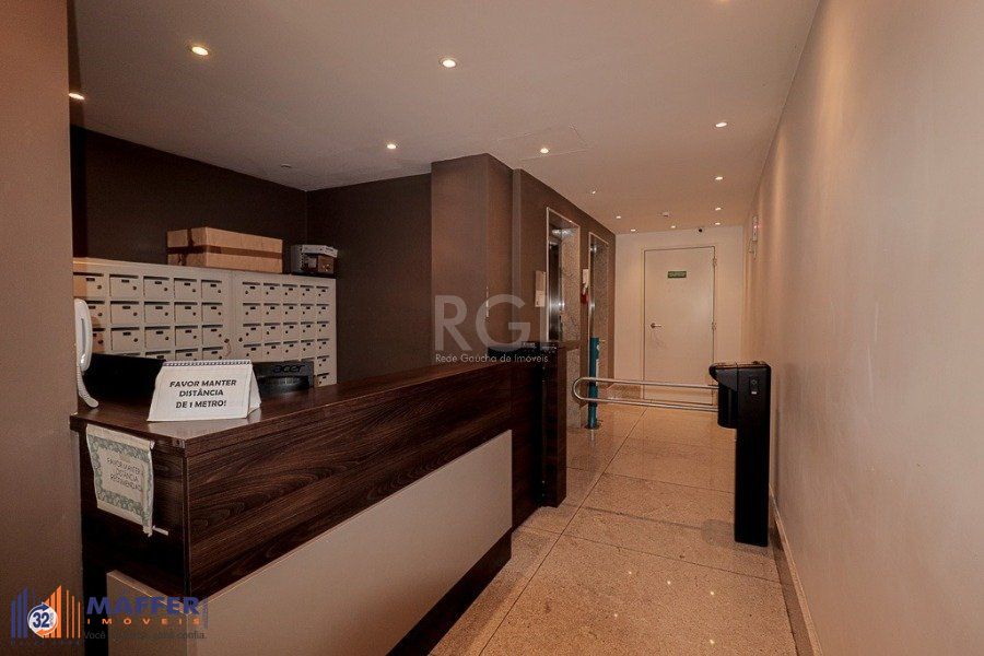 Sala Comercial, 1 sala, à venda, 48 m², Menino Deus - Porto Alegre — foto 2