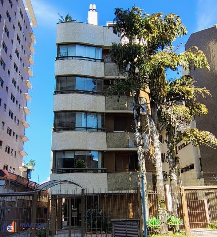 Apartamento Av Guaporé, 2 dormitórios, 2 vagas, churrasqueira