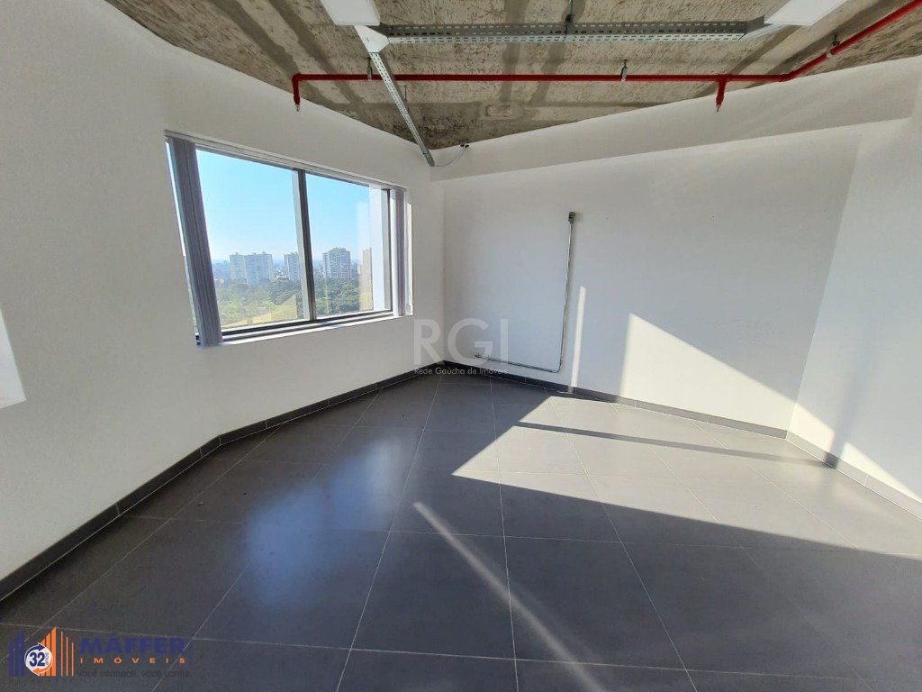 Sala Comercial no Condomínio Hom Nilo Apto 908, à venda, 43 m², Chácara das Pedras - Porto Alegre — foto 2