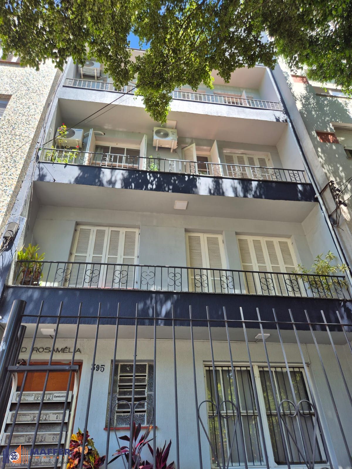3 dormitórios com 98m²