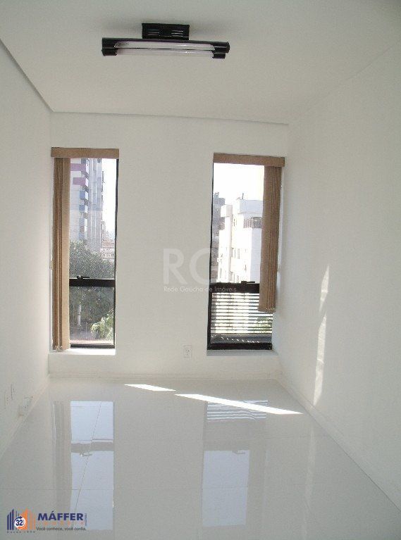Sala Comercial, 1 sala, à venda, 39 m², Menino Deus - Porto Alegre — foto 4