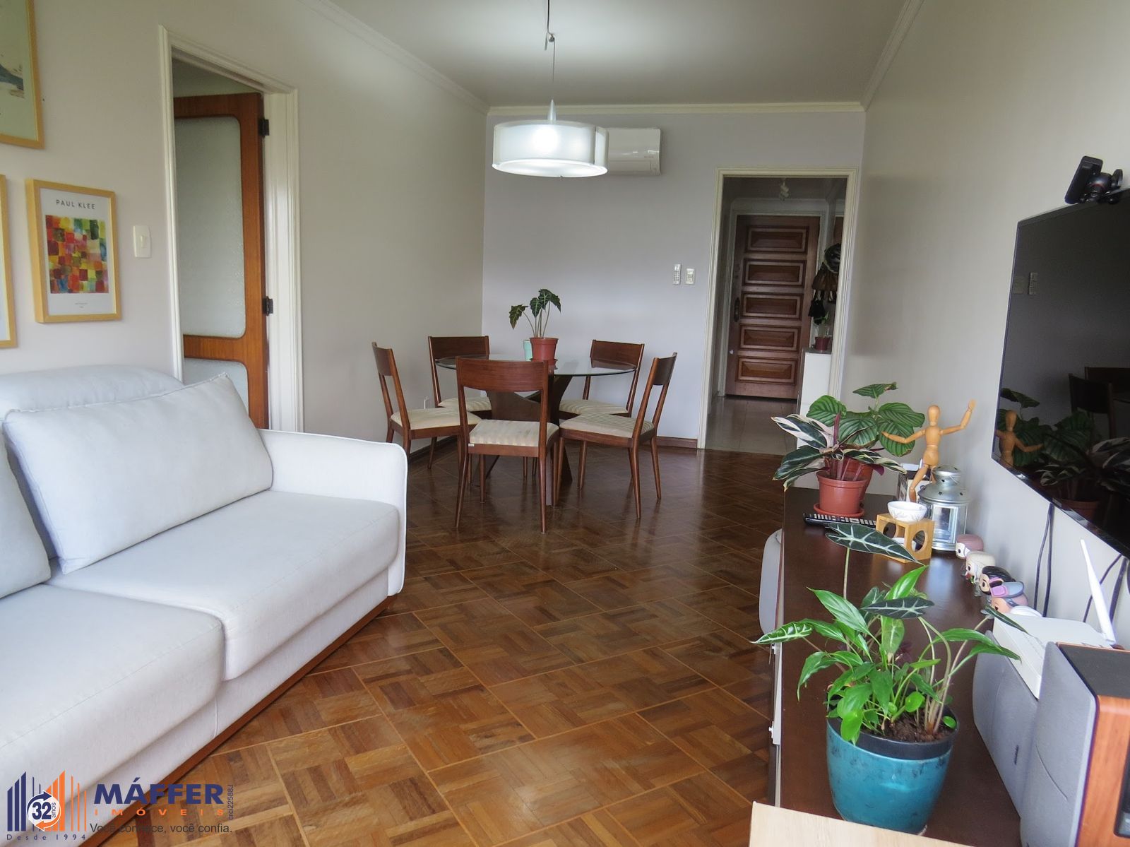 Apartamento 02 dormitórios, 70,62m2 á.priv. - Menino Deus