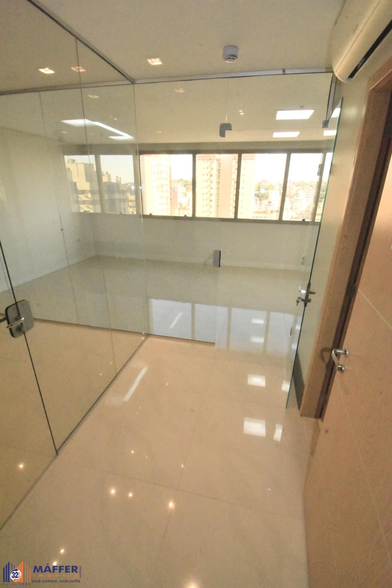 Sala Comercial, 1 sala, à venda, 41 m², Menino Deus - Porto Alegre — foto 3