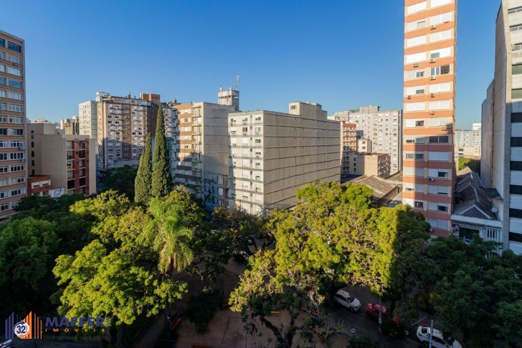 Excelente Apartamento 3 Dormitórios , 149 m², Avenida Borges de Medeiros !!! Valor Imperdível!!