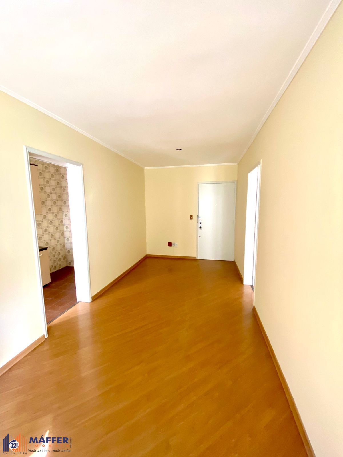 Apartamento1 dormitório, patio, vaga de garagem predio com elevador Menino Deus