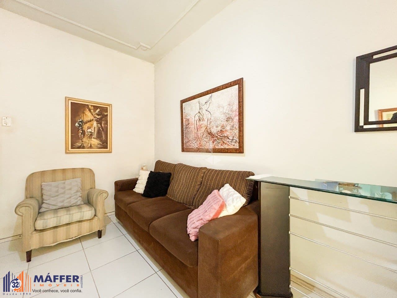 Apartamento de 2 dormitorios à venda em Santa Cecília - Porto Alegre