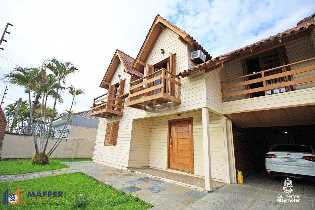 Casa para Venda - 235m², 3 dormitórios, sendo 1 suites, 3 vagas - Sarandi
