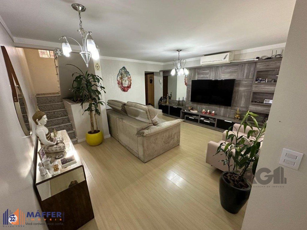 Casa de 160m² com 4 quarto no Bairro Farrapos