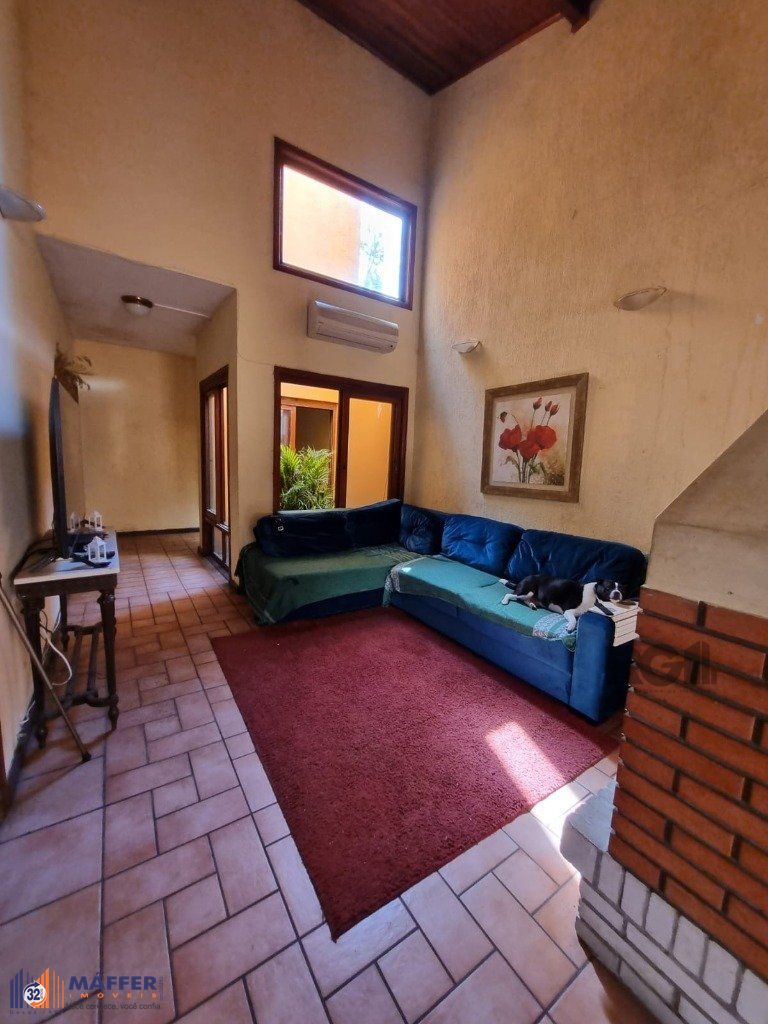 Casa 5 quartos à venda, 228m², Partenon - Porto Alegre