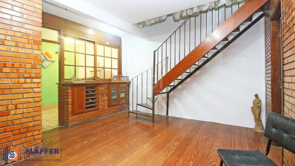 Casa Comercial à venda, 330m², Passo da Areia - Porto Alegre
