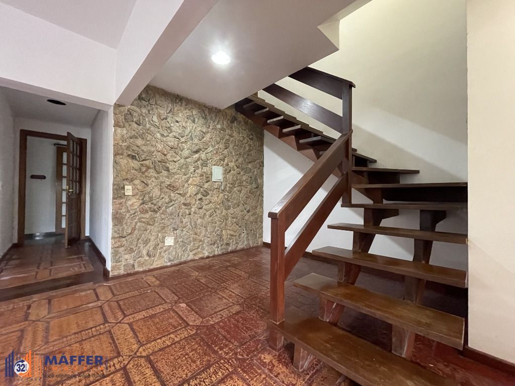 Casa, 6 quartos, 486 m² - Foto 1