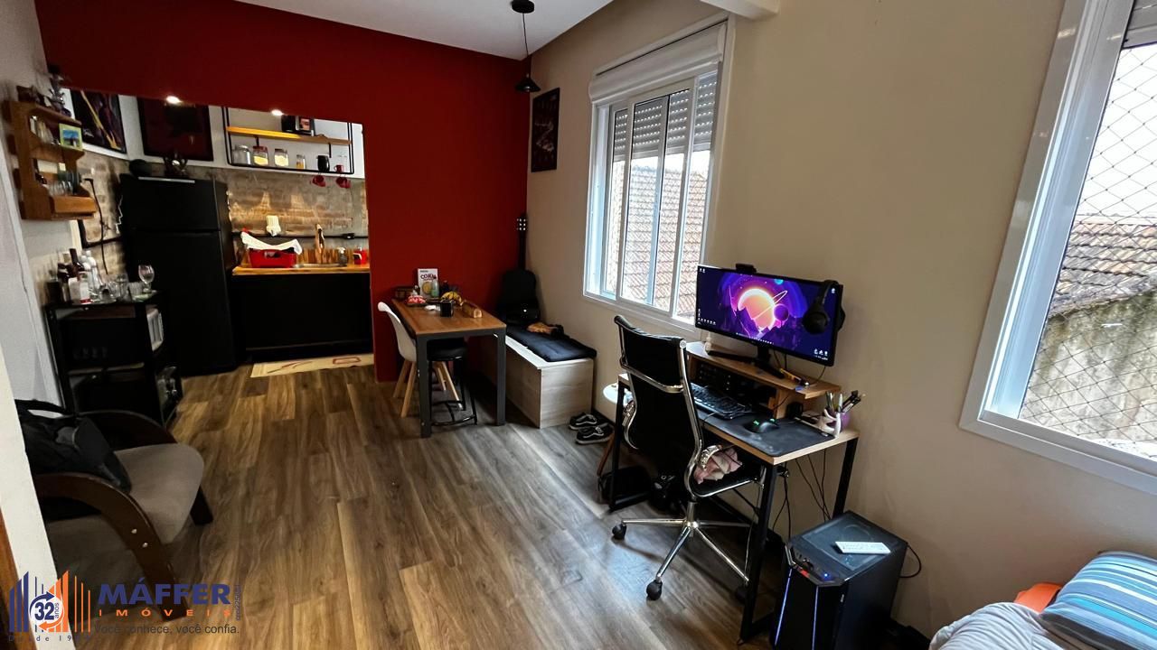 Apartamento de 1 dormitório  à venda em Centro Histórico, Porto Alegre.