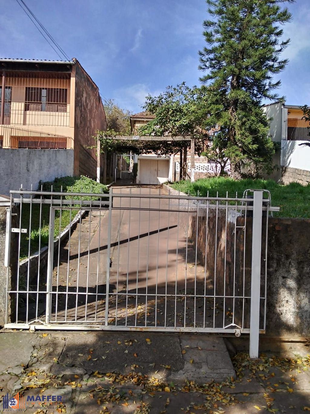 Casa com 4 dormitórios no bairro Gloria - Porto Alegre