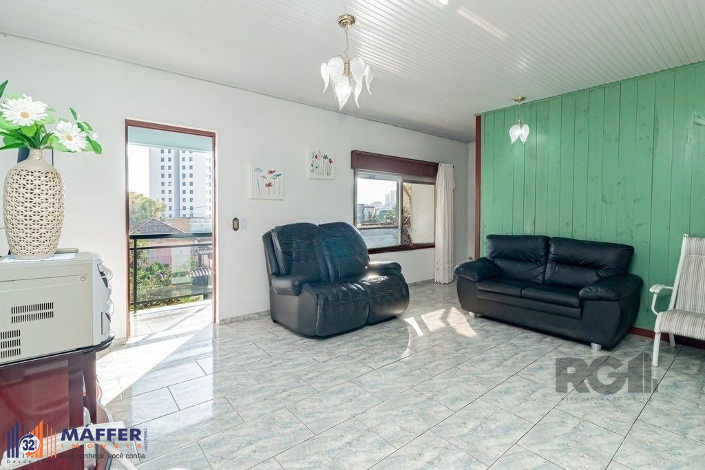 casa de 2 dormitórios, com 229m² no bairro Jardim Itu