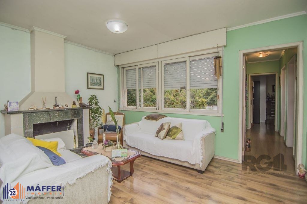 Apartamento 133m² - 3 dormitórios, 1 vaga no bairro Petrópolis