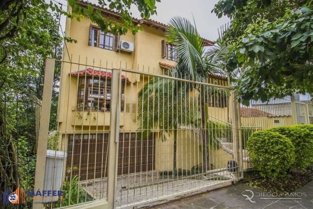 Casa 4 quartos à venda, 222m², Medianeira - Porto Alegre