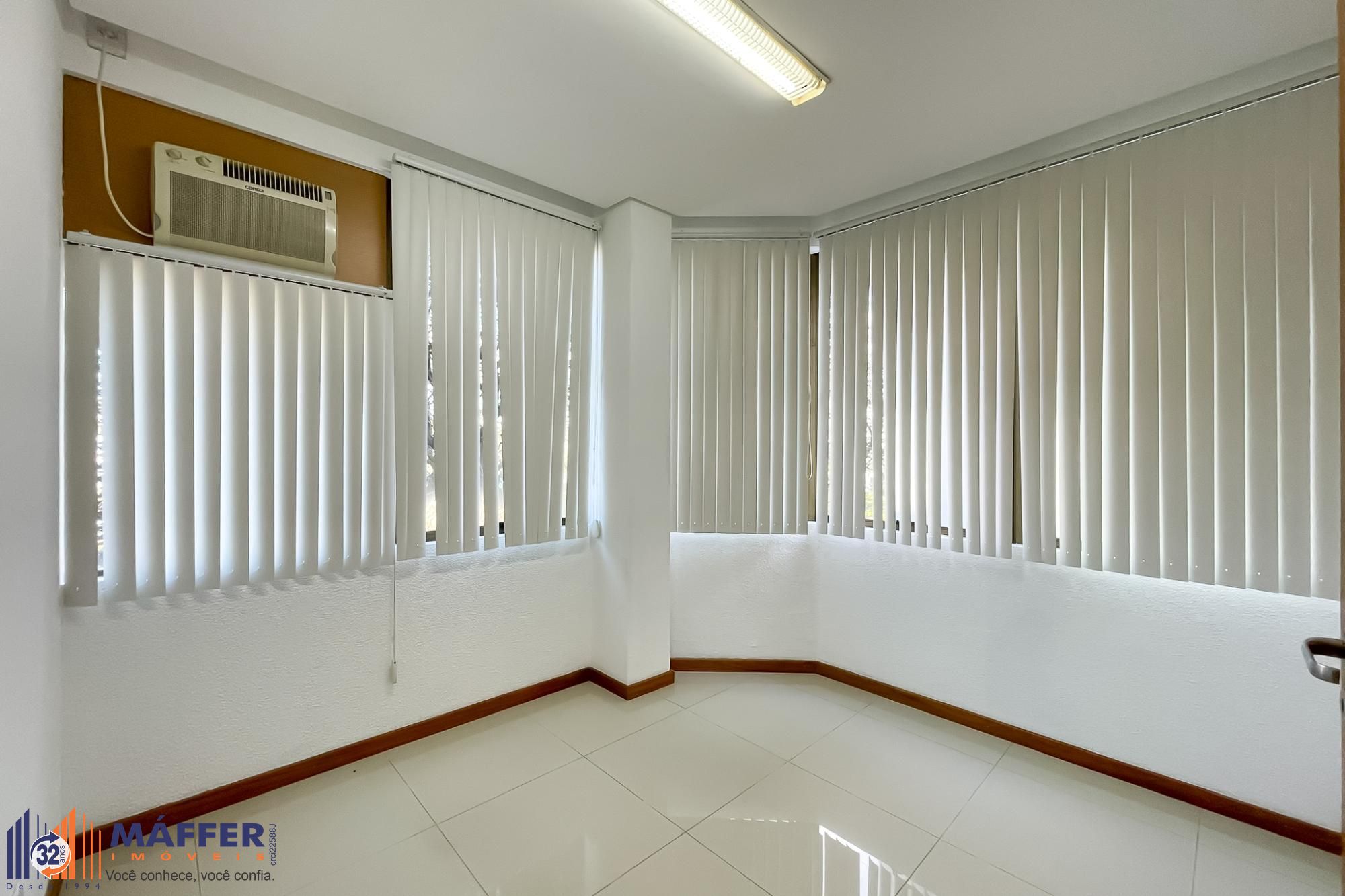 Sala Comercial, 2 salas, à venda, 111 m², Santana - Porto Alegre — foto 3