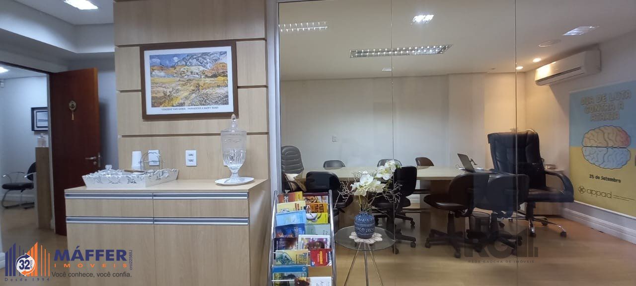 Sala Comercial à venda, 109m², Centro Histórico - Porto Alegre