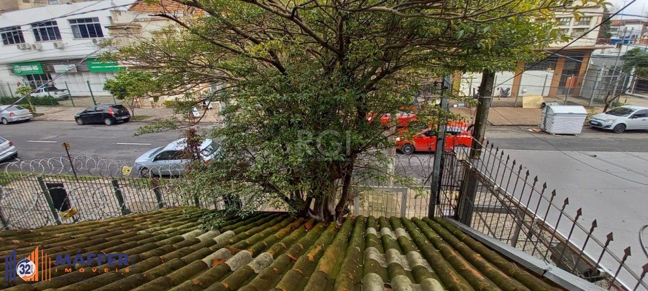 Sobrado para Venda - 110m², 4 dormitórios, sendo 1 suites, 2 vagas - Floresta