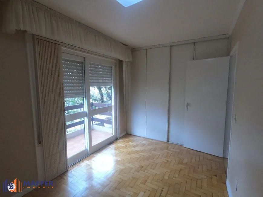 Apartamento com 2 quartos e 72m² à venda em Menino Deus, Porto Alegre.