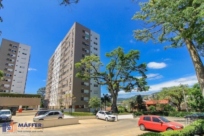 Apartamento de 2 quartos , suite ,  garagem em Condomínio Clube no bairro Teresópolis