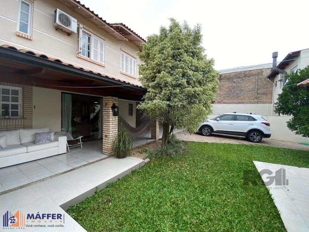 Casa de 5 dormitórios, bairro Jardim Floresta