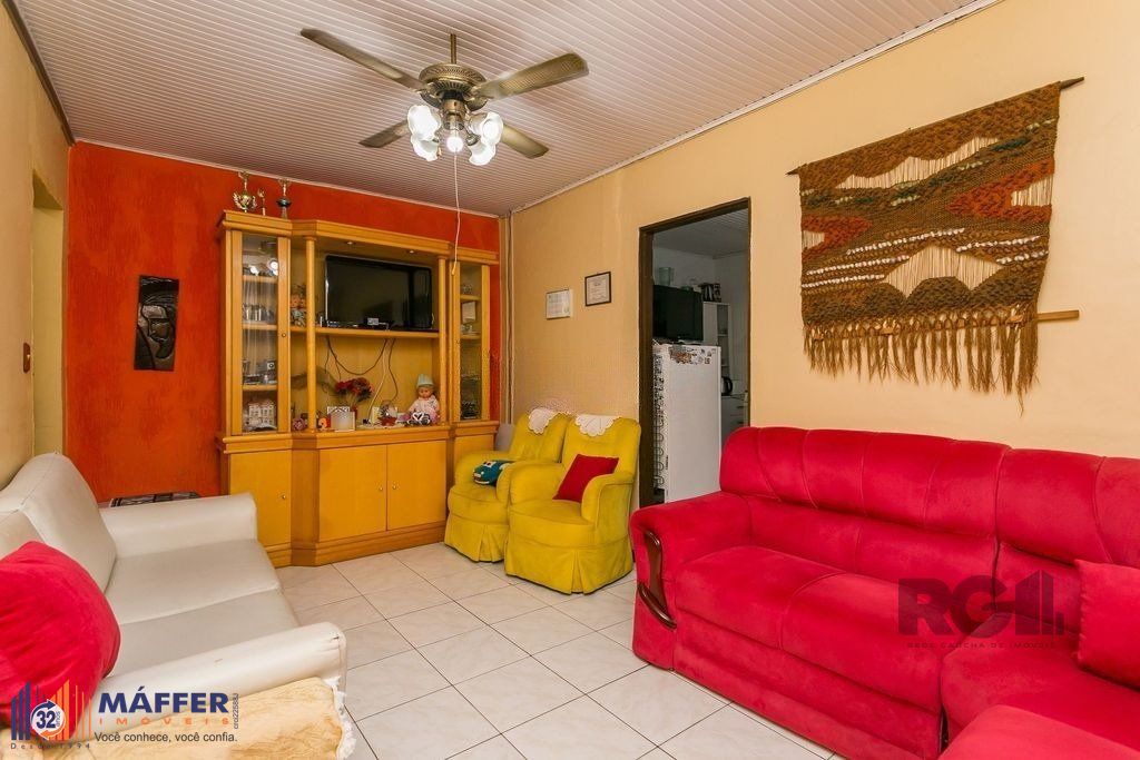 Casa 2 dormitórios no bairro Cristal