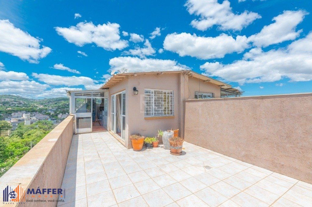 COBERTURA 2 DORMITÓRIOS, TERESÓPOLIS, 147 M²