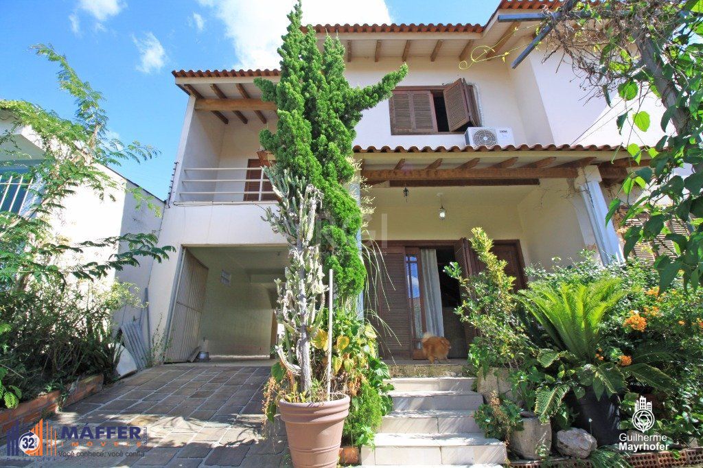 Casa para Venda - 240m², 4 dormitórios, sendo 3 suites, 6 vagas - Jardim Sabará
