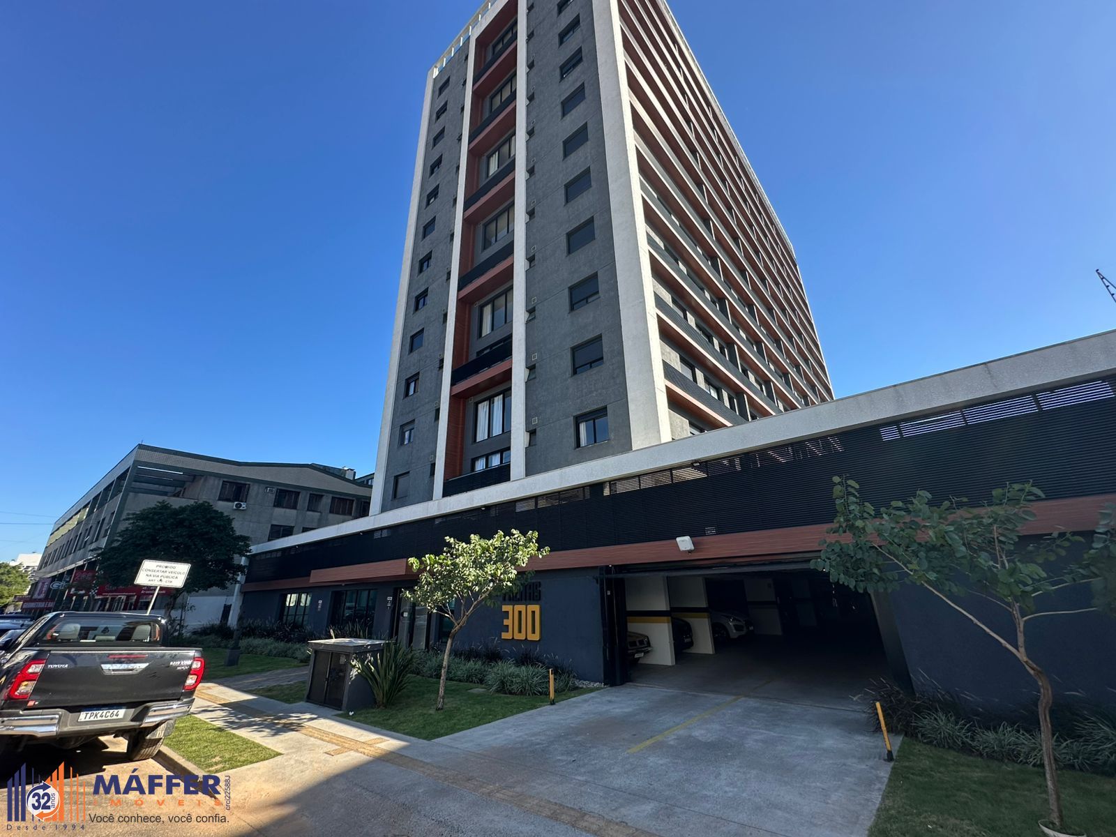 Apartamento Mobiliado e Reformado com Closet, Churrasqueira e Infraestrutura Completa no Centro de Porto Alegre