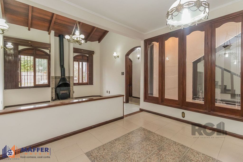 Casa, 5 quartos, 287 m² - Foto 2