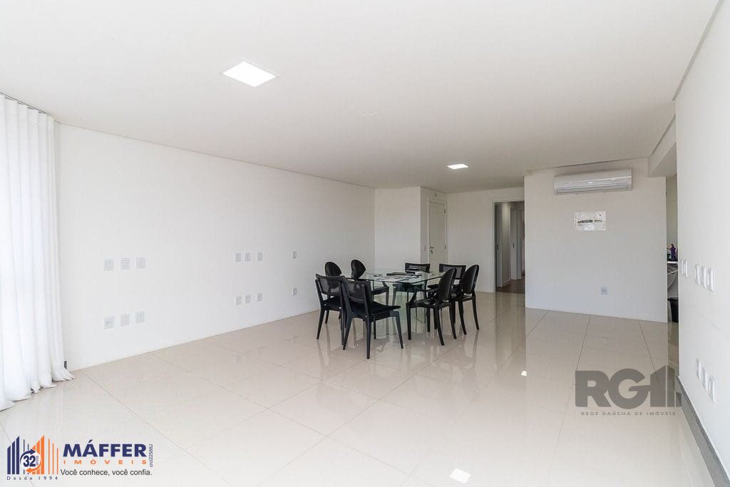 Cobertura, 3 quartos, 238 m² - Foto 4
