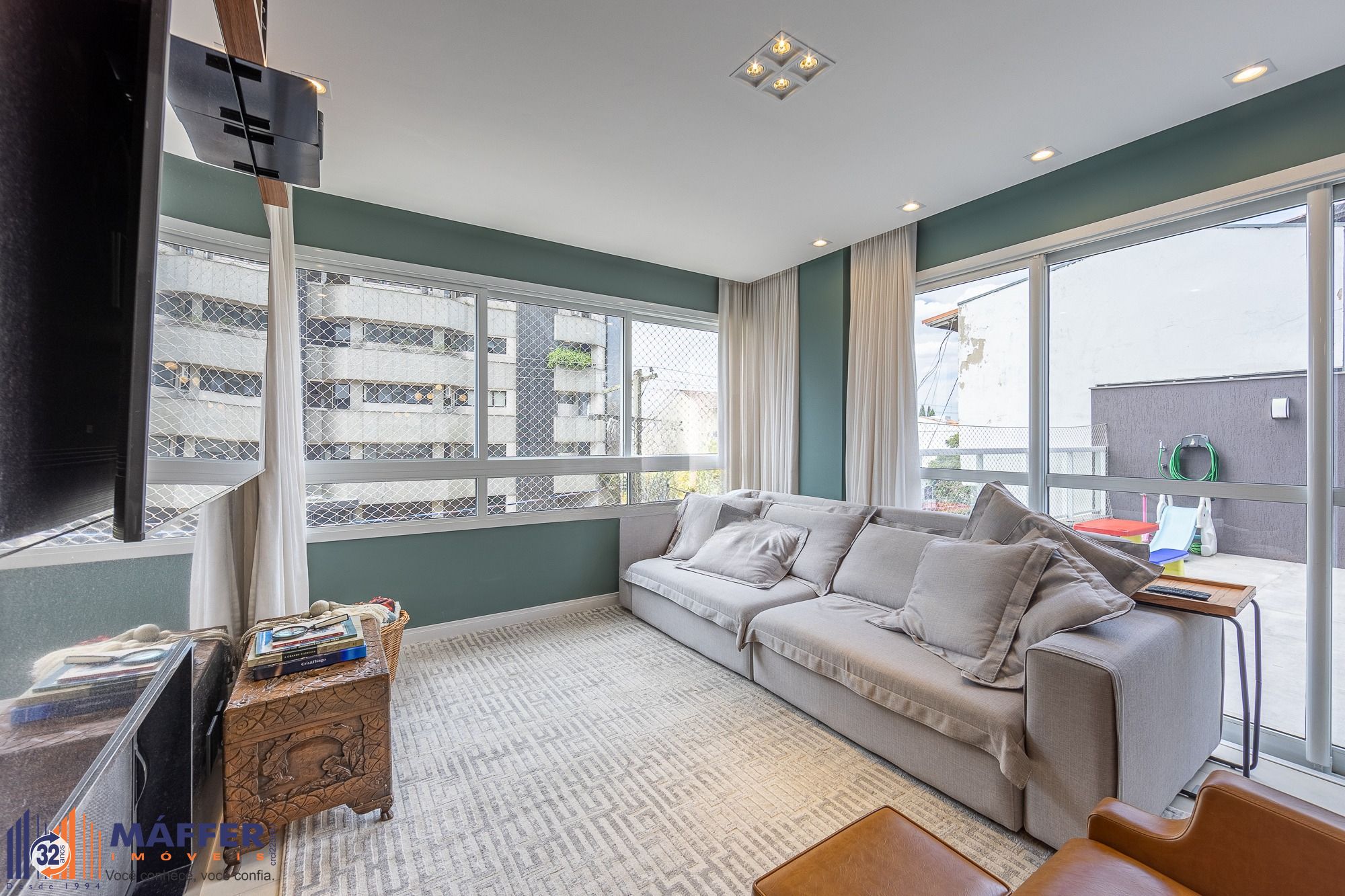 Apartamento Garden de 3 dormitórios no bairro Menino Deus - Porto Alegre.