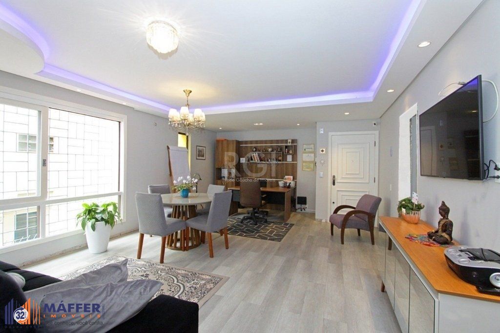 Apartamento 123m² - 3 dormitórios, 1 suíte e 1 vaga de garagem no bairro Petrópolis