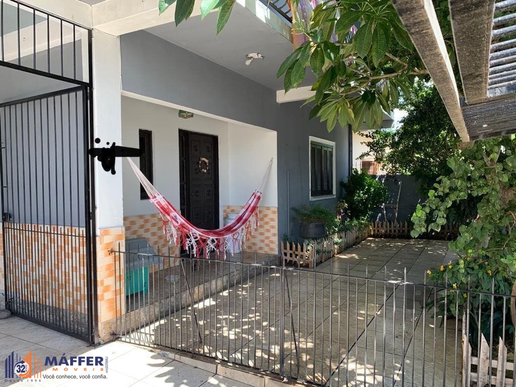 Casa de 200m², bairro Sarandi