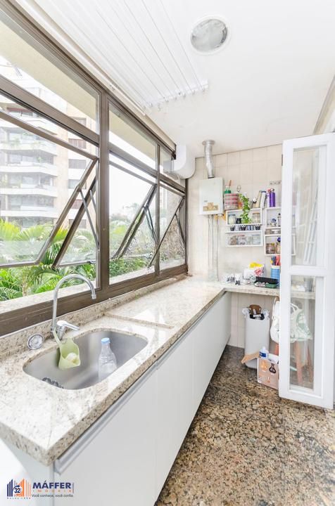 Apartamento, 4 quartos, 216 m² - Foto 12