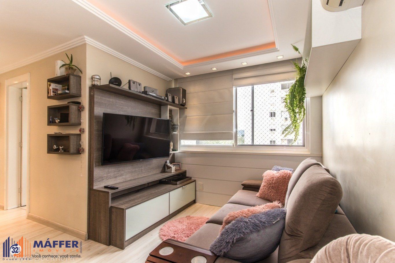 Apartamento de 3 dormitórios à venda em Sarandi, Porto Alegre.