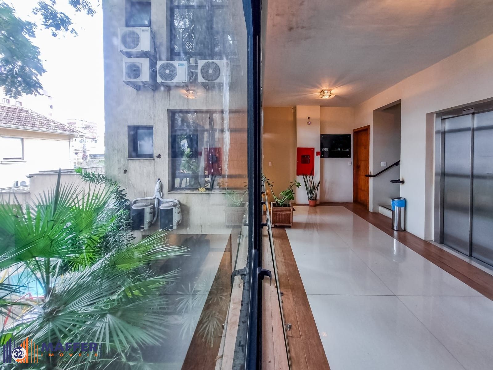SALA COM VAGA A 200 M DO SHOPPING PRAIA DE BELAS