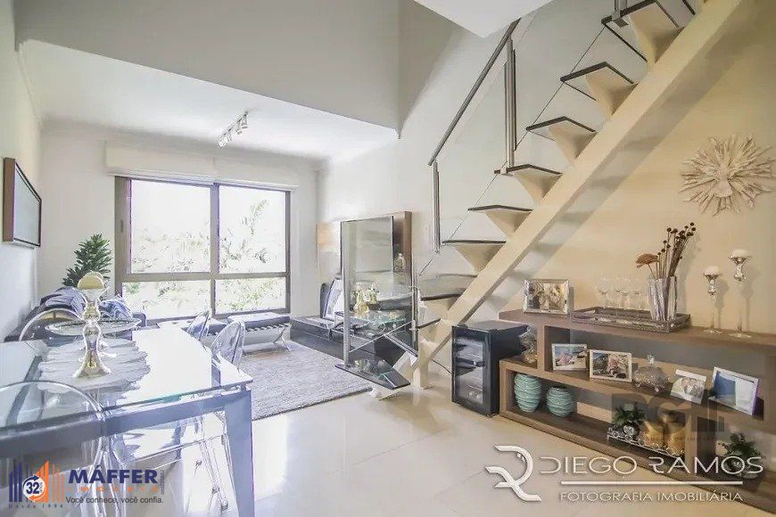 Cobertura à venda com 1 quarto 102 m²  Mobiliado Alto Padrão Rua Dario Pederneiras, Petrópolis, Porto Alegre