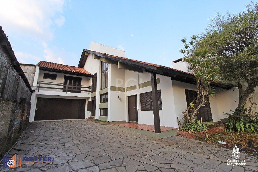 Casa para Venda - 320m², 4 dormitórios, sendo 1 suites, 3 vagas - Cavalhada