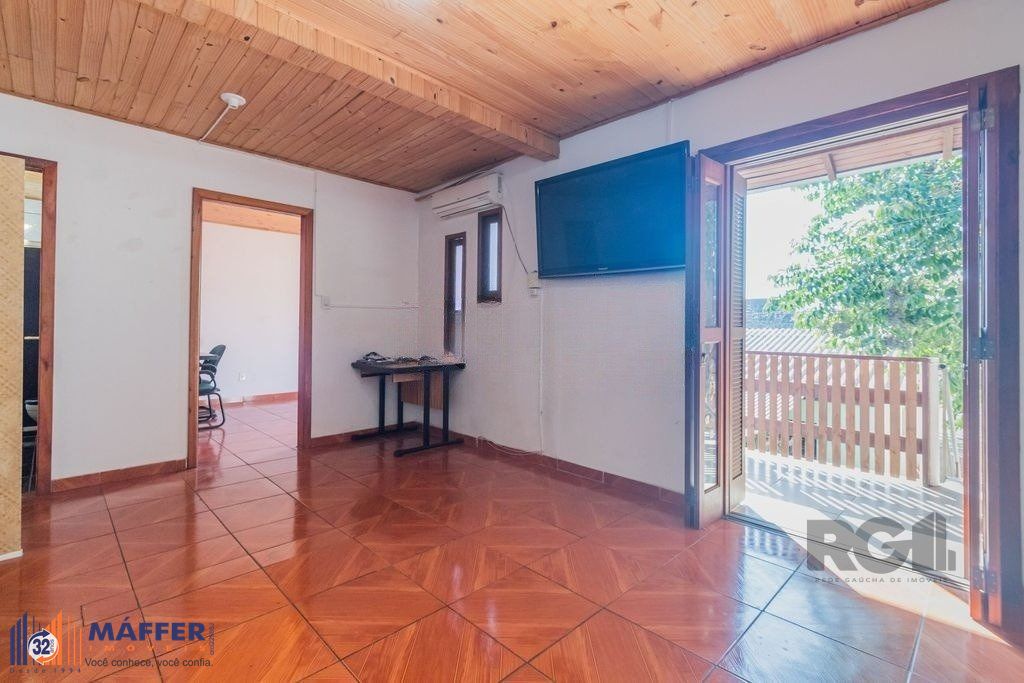 Casa com 4 dormitórios no bairro Santa Maria Goretti